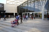 Where are the largest shopping centres in Africa? How many are in South Africa?