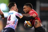 Crusaders cruise into semis