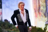 Rod Stewart 'Devastated' As He Cancels String Of Live Shows Due To Illness