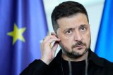 Volodymyr Zelenskyy Warns Trump About 1 Key Putin Tactic Ahead Of Peace Talks