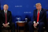 'Child Like Behaviour': Trump Mocked As He Falls For Putin's Flattery