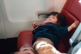 This Trick For Stopping A Toddler Travel Tantrum In 30 Seconds Has Gone Viral – Does It Work?