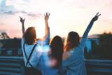 Here's How Often Science Says You Should See Your Friends