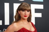 Taylor Swift Has A Message For Critics Of Her New Album The Life Of A Showgirl