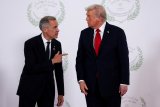 Canadian PM Mark Carney Corrects Trump In A Goofy Hot Mic Exchange