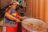 Madiba's spirit of ubuntu floods Nelson Mandela Bay schools