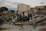 Public works minister Macpherson to provide feedback on George building collapse investigation (…)
