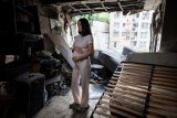 Pregnant in Kyiv in wreckage of flat hit by Russian drone