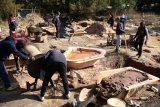 Mozambique's illegal gold miners reap risky rewards but the land suffers