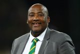 Gayton McKenzie gives away FREE Springbok tickets – WATCH