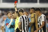 ‘Hand of Neymar’ earns Brazilian red card in potential last game for Santos