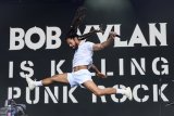 BBC regrets not cutting 'antisemitic' Bob Vylan Glastonbury live stream