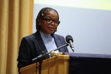 Still many opportunities in SA despite job losses, says Cosatu president