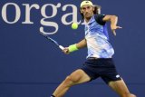 Lloyd Harris at home under bright lights of US Open