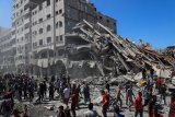 Israel intensifies Gaza City strikes as many residents refuse evacuation