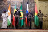 Ecowas agrees to counterterrorism push with West African junta states