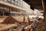 We won't complete repairs on Lillian Ngoyi by Monday — construction worker