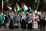 Israel shells Gaza on war anniversary as ceasefire proves elusive