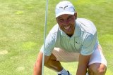 Rafael Nadal serves a hole-in-one – PHOTOS