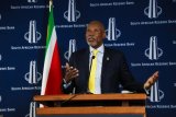 SARB keeps interest rates on hold in blow for South Africans in debt