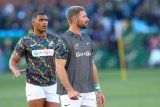 Willie lauded as century beckons