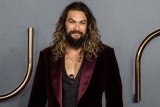 Jason Momoa makes red-carpet debut with new girlfriend