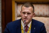 Gun-toting Ian Cameron praised for his bravery by injured DA MP [video]