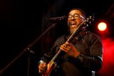 'It’s an aching plea for love': Jazz great Ernie Smith drops new single 'Heya'