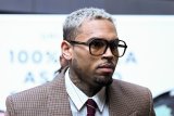 Singer Chris Brown in UK court in nightclub assault case