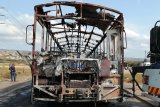 Gqeberha protesters torch bus, stone truck, demanding electricity