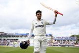 'Prince' Gill joins elite with 430-run haul at Edgbaston