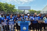 ‘You’re in government with ANC’: Backlash as DA unveils controversial ‘BEE’ billboard