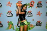 Tyla hosts and wins big at 2025 Nickelodeon Kids’ Choice Awards