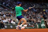 Sublime Sinner marches on with drubbing of Rublev, Bublik stuns Draper