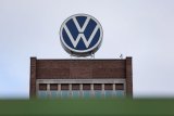 VW lowers earnings forecast as US vehicle tariffs hit Q2 margins