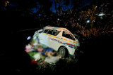 Five dead including 2 policemen after taxi plunges down 50m embankment