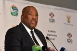 WATCH | 'She asked me for transport money': McKenzie responds to Zille's (…)