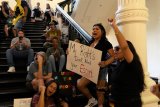 Texas legislator prepares for second night of redistricting protest in state Capitol