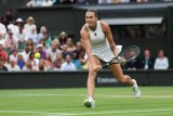 Sabalenka stands tall, Norrie survives to reach Wimbledon quarters