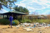 Giyani’s rotting market stalls still empty after 14 years