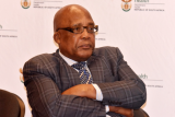 Government doesn't track foreign patients in public health care: Motsoaledi