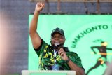 Zuma-Sambudla escapes discipline, for now, as Shivambu announces two expulsions