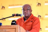 Morero pleads with Joburg residents to cut down on ‘harvesting water’ as outages drag on