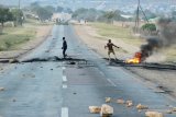 Limpopo villagers block road to protest three-month water outage