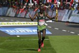 Elite Comrades runners hindered by missed supplement bottles