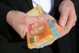 The yearly salaries of South Africa’s State-owned enterprise CEOs