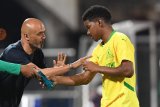 ‘Very intelligent’: Cardoso on the quality Jayden Adams adds to Sundowns