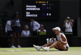 Swiatek revels in special Wimbledon triumph after hitting Grand Slam six