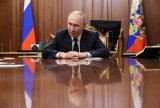 Trump criticises Putin after approving more weapons for Ukraine