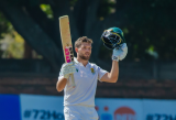 Mulder makes merry and Bosch takes late wicket to keep Proteas on top